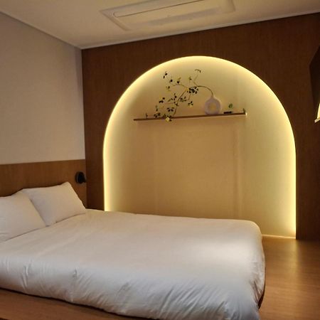 Huga Inn โซล ภายนอก รูปภาพ
